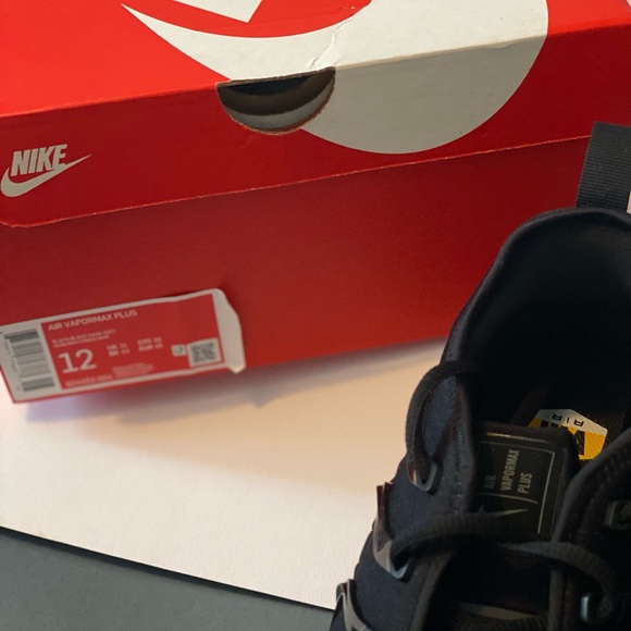 Nike Air Vapormax Plus - Picture 6 of 6